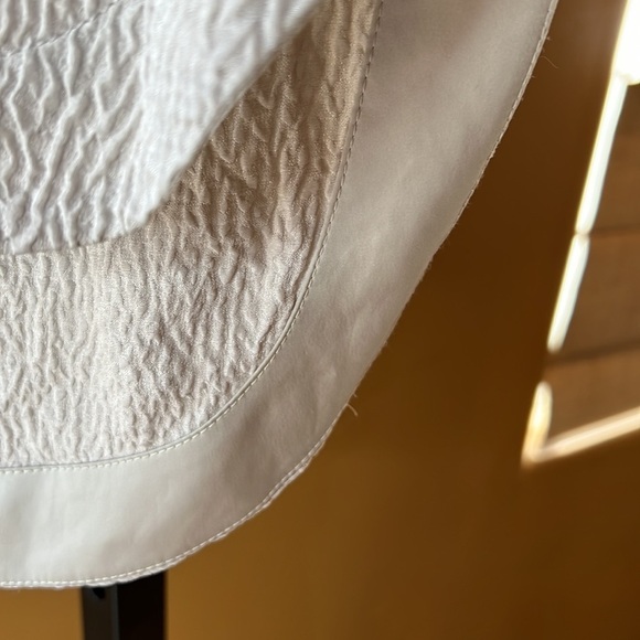 Helmut Lang 100% Silk Tan Top with Leather Trim Size Small - Picture 3 of 10